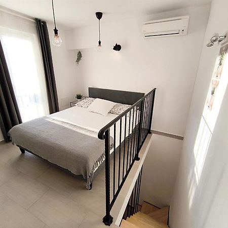 Central Apartment & Room Niko سبليت المظهر الخارجي الصورة
