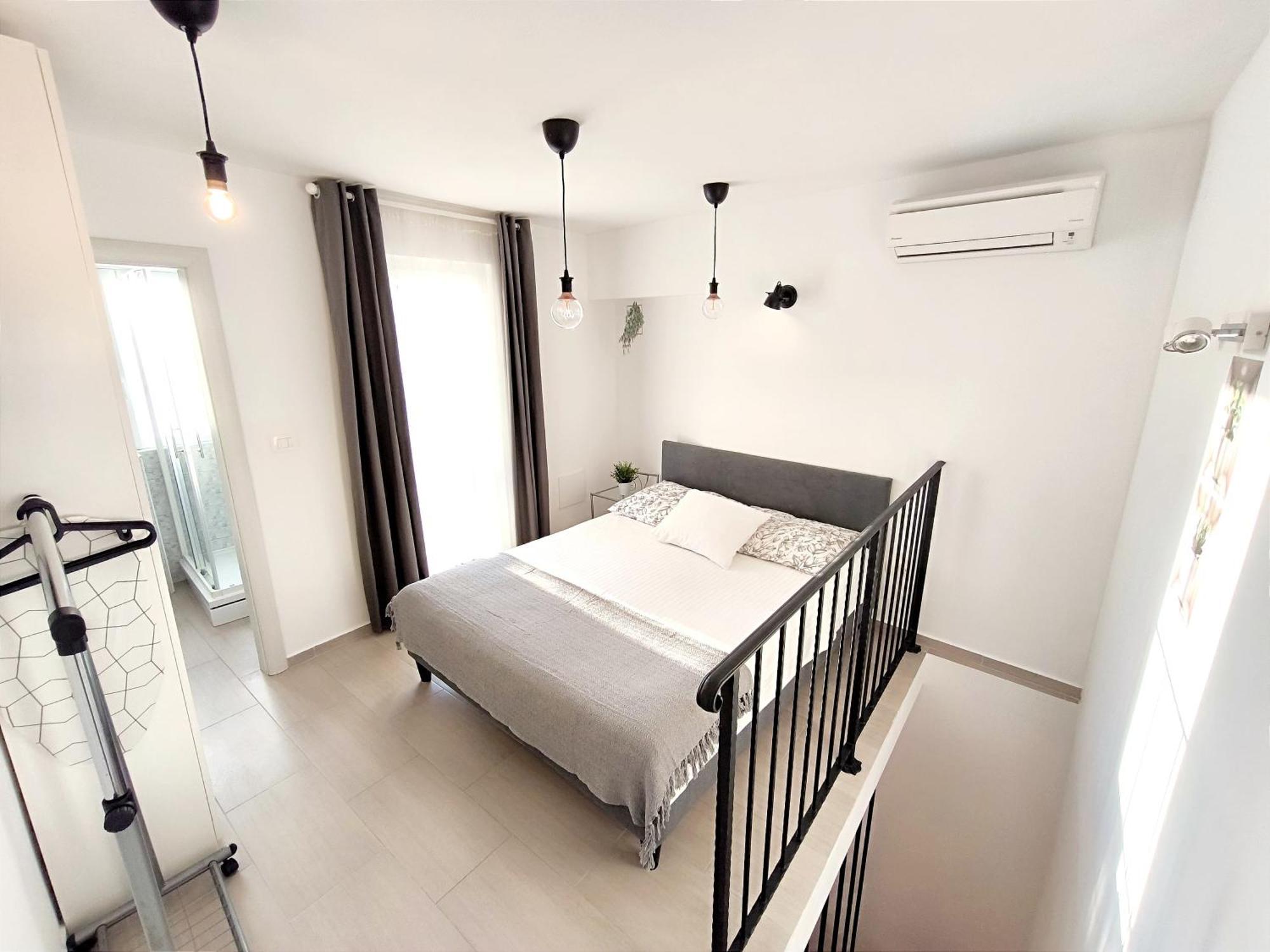 Central Apartment & Room Niko سبليت المظهر الخارجي الصورة