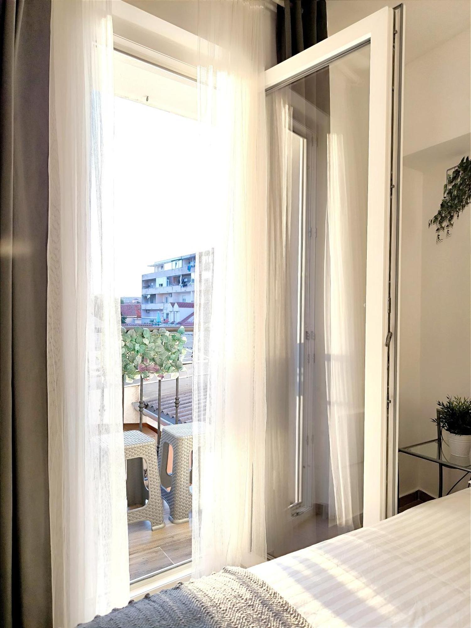 Central Apartment & Room Niko سبليت المظهر الخارجي الصورة