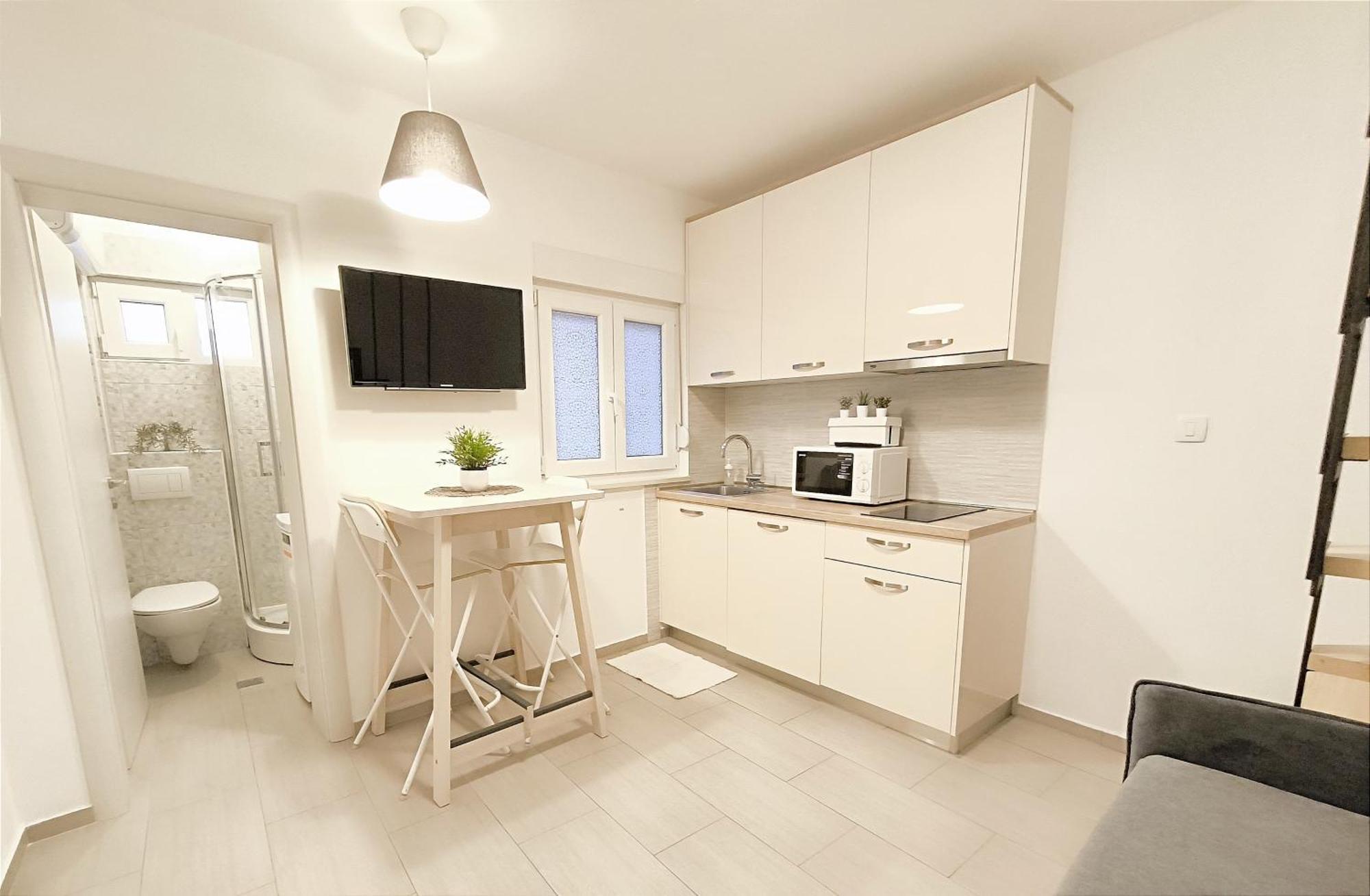 Central Apartment & Room Niko سبليت المظهر الخارجي الصورة